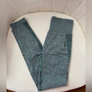 Gymshark Flex Leggings in Green in Size Small